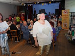 Künstler helfen Kinder - Mit Musik zur Menschlichkeit